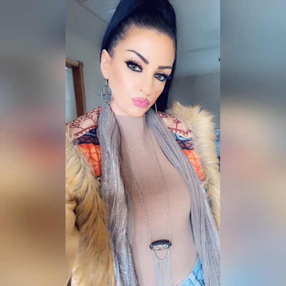 Meet your Posher, Keshini - Picture 10 of 12